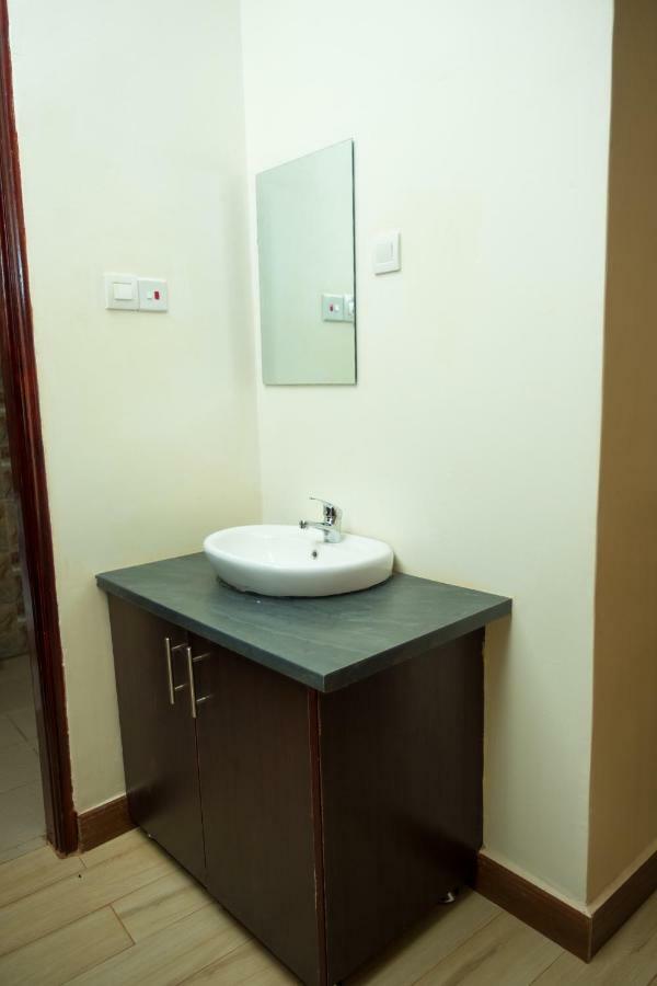 Kampala Suburbs Apartment Exterior foto